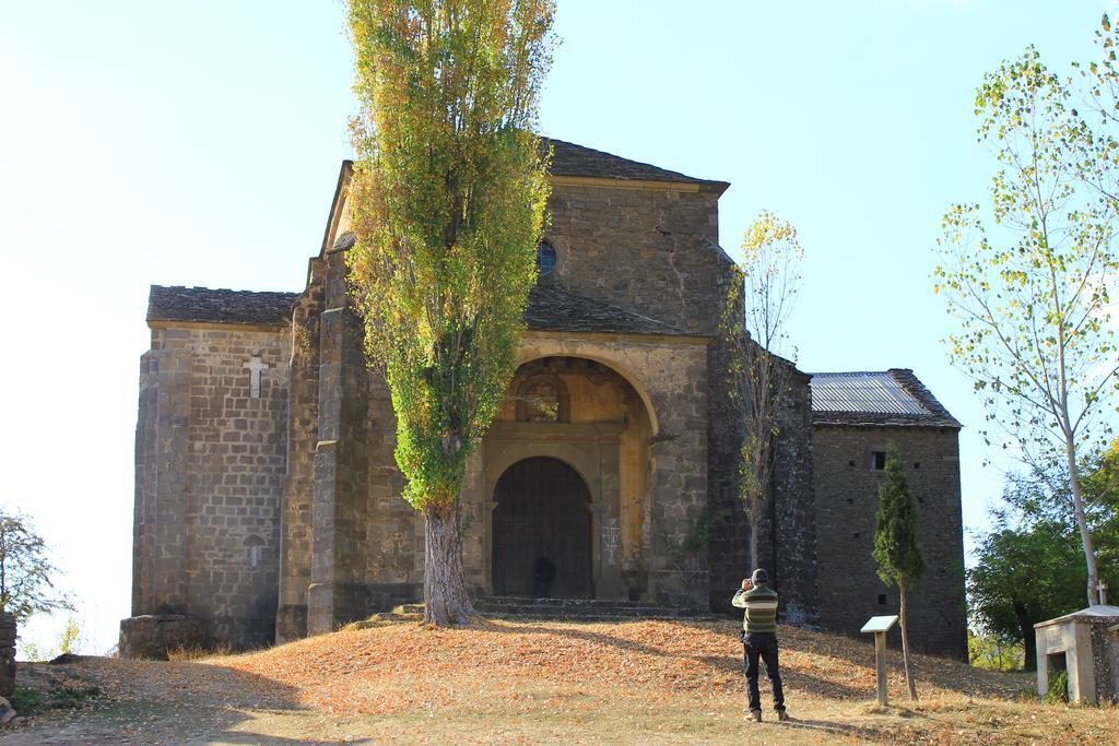 Casa Rural Lo Ferrero Guest House Belsué Exterior foto
